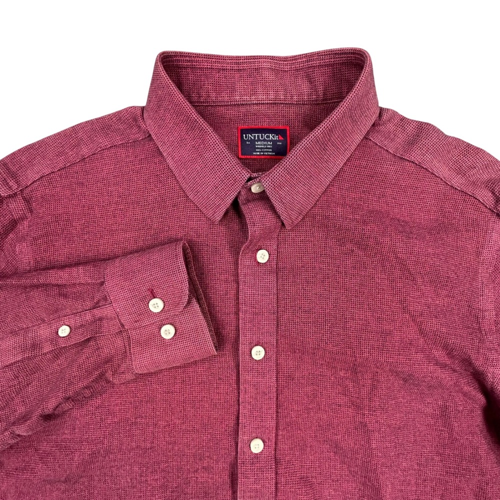 UNTUCKit Button Up Shirt Men Medium Maroon Wrinkle Free Long Sleeve Cotton Shirt